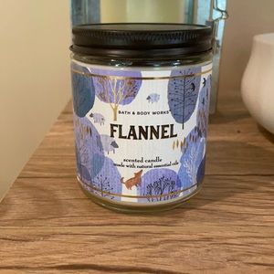 NWT BBW 7oz Flannel Candle single wick🧤🍂🍁